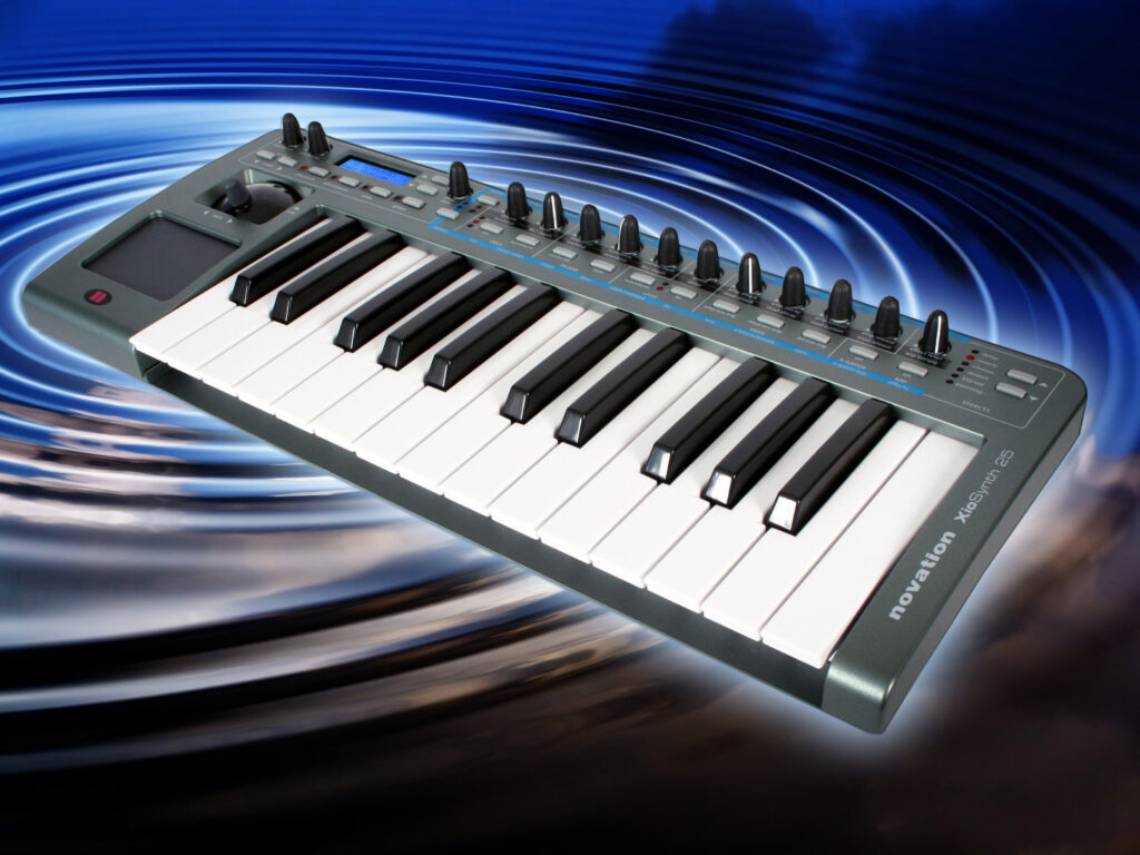 Novation XioSynth 25 Synth/Interface | zZounds