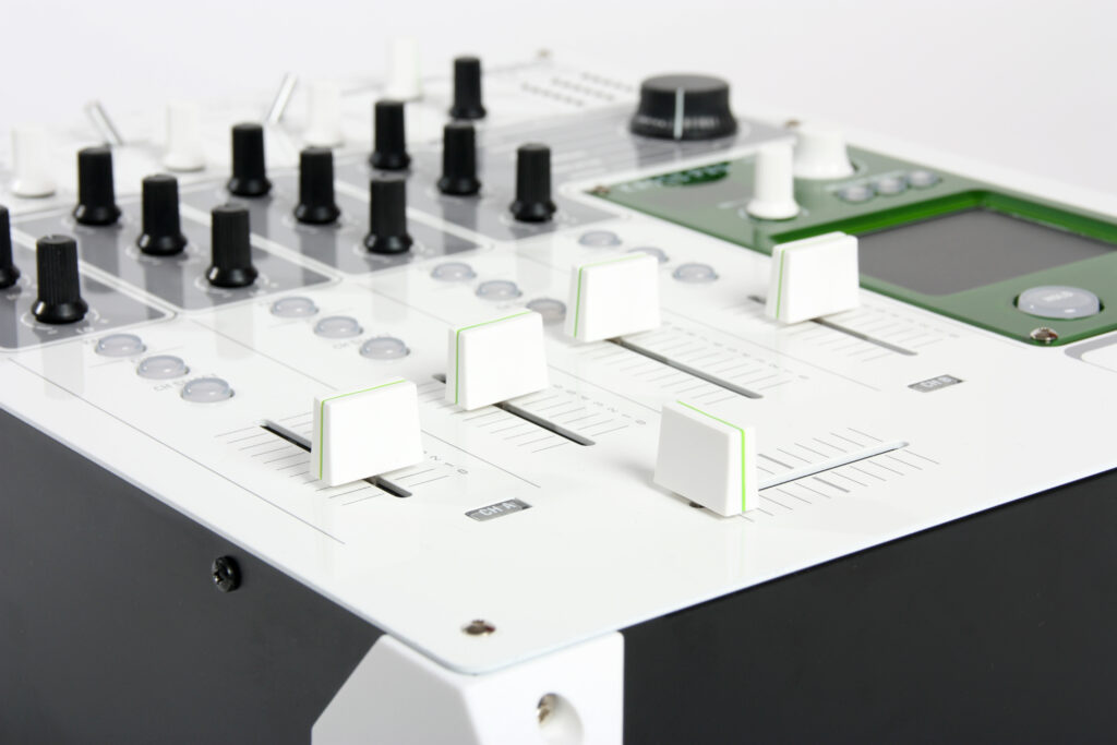 KORG KAOSS MIXER KM-2 ミキサー DJ コルグ 音響機器 s-l1200.jpg KORG