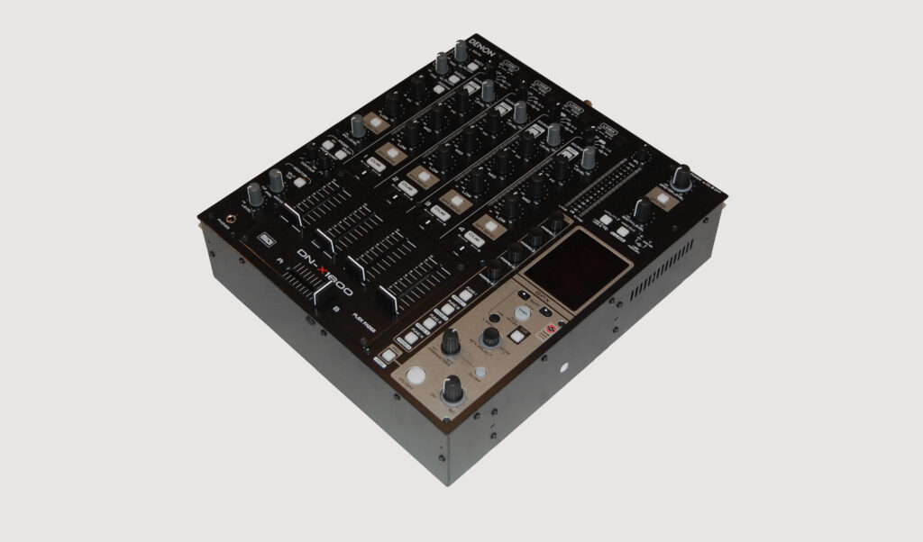 Denon DN-X1600 Test - Bonedo
