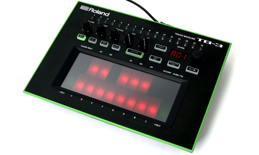 Roland Aira TB-3 Test - Bonedo