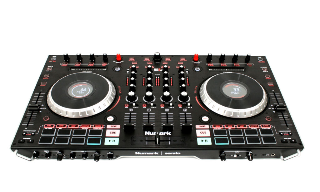 Numark NS6 II Test - Bonedo