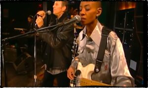 David Bowie & Gail Ann Dorsey: "Under Pressure" Artikelbild