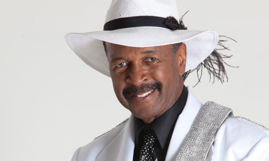Funk-Altmeister Larry Graham ist ein Meister der massiv pumpenden Achtelgrooves. Hört euch zum Beispiel nur mal den Track "Dance To The Music" von Sly & The Family Stone an! (Bild: M.I.G. Music)
