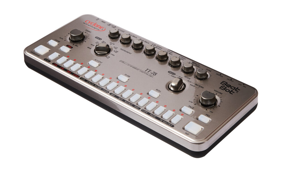 Cyclone Analogic TT-78 Beat Bot