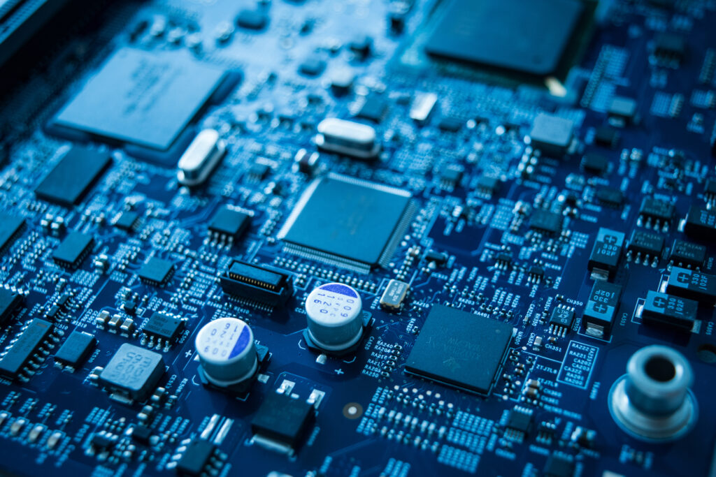 Ein Computer-Mainboard ist ein Wunderwerk der Technik. (Credits: shutterstock Author: Glitterstudio)