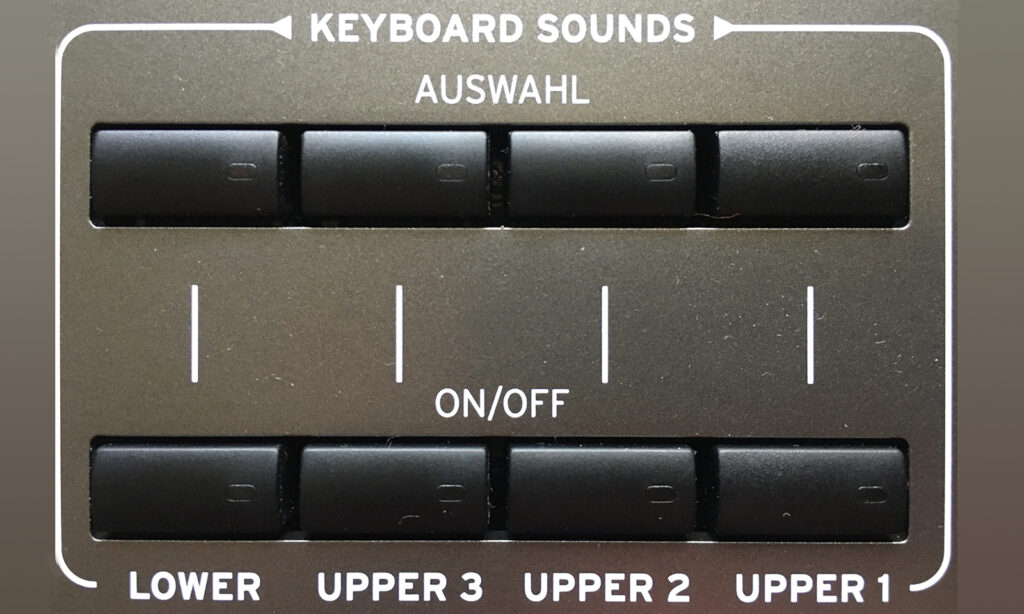 Die Live-Parts eines Arranger-Keyboards lassen sich mit einem Knopfdruck auswählen und aktivieren. (Bild: Andreas Recktenwald)