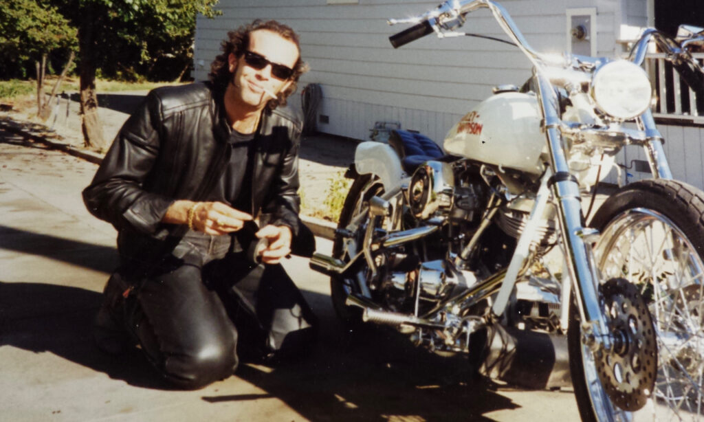 Bassist Mario Cipollina ist ein begeisterter Motorradfan! (Bild zur Verfügung gestellt von Mario Cipollina)