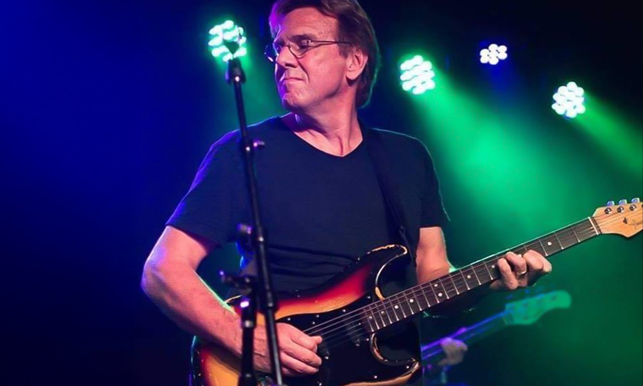 Dann Huff: Vom Sessionmusiker zum Erfolgsproduzenten – Equipment und Spielweise des Studiogiganten  Artikelbild