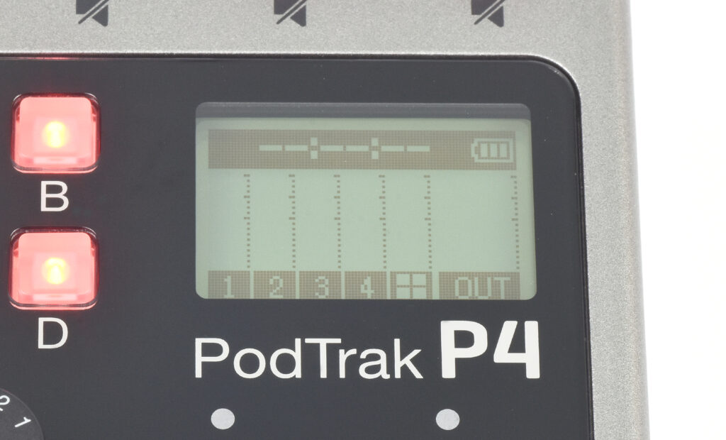 Eine Übersteuerungsanzeige gibt es nicht beim Zoom PodTrak P4.