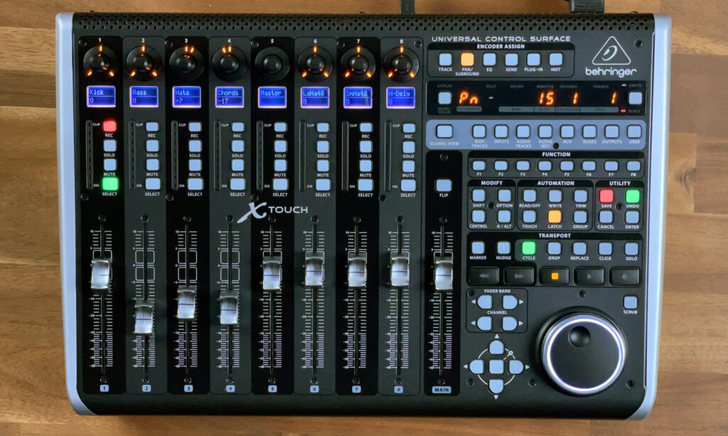 Behringer X Touch Mixer-Steuerung