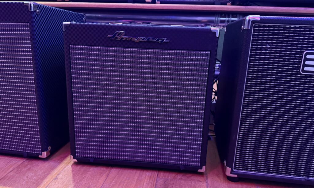 Ampeg RB-110 II