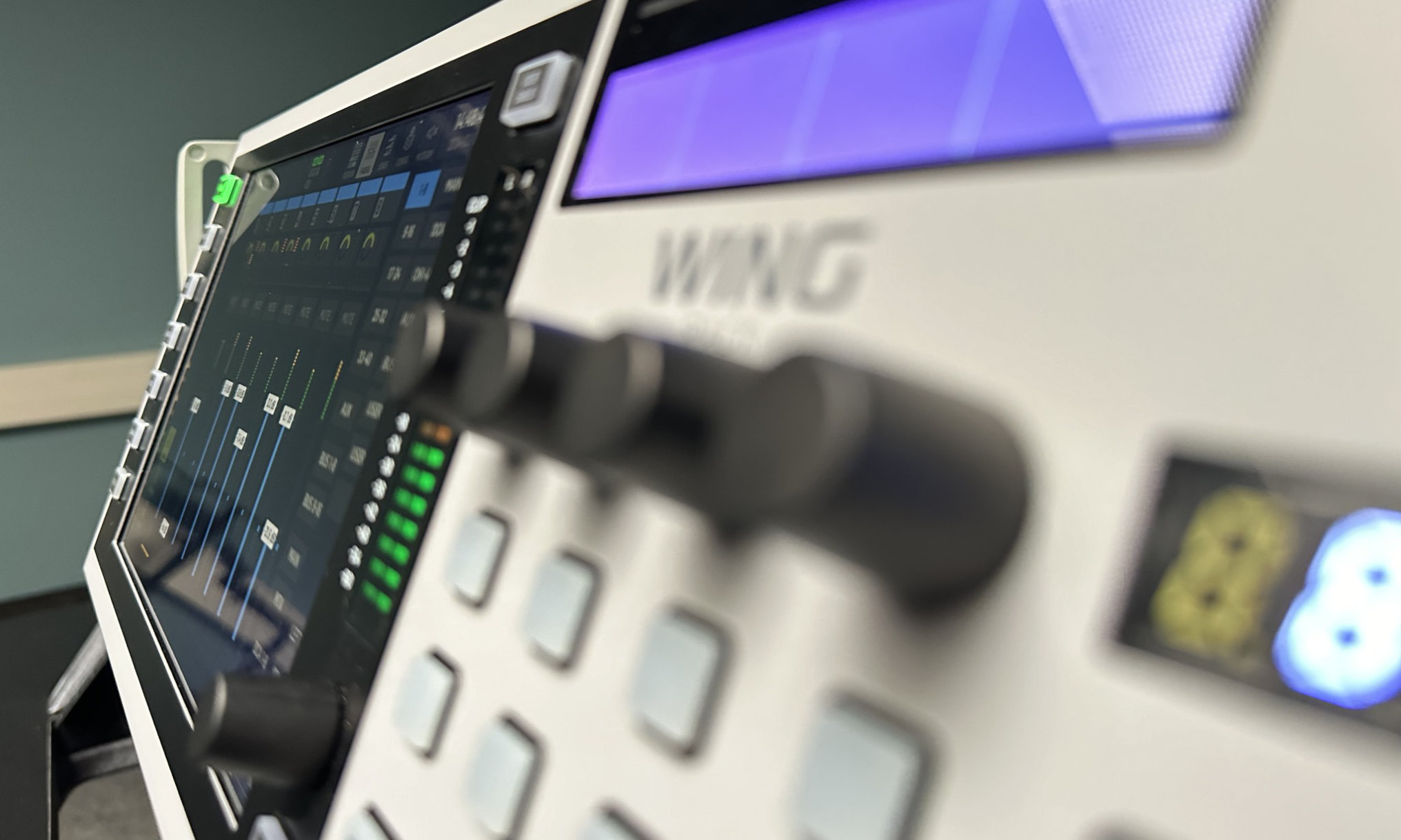 Allen & Heath QU-24 Test - Seite 2 von 3 - Bonedo