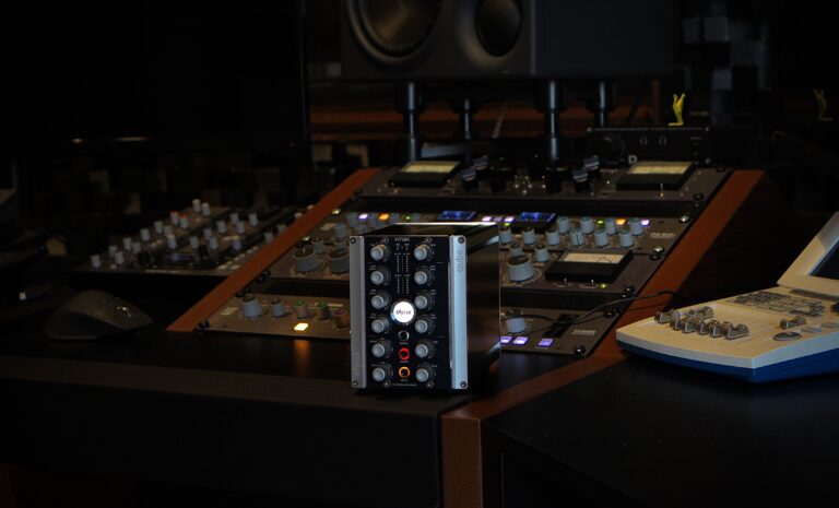 Elysia XMAX Cube Test Artikelbild
