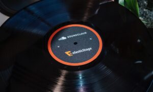 SoundCloud und elasticStage: Vinylproduktion ohne Risiko Artikelbild