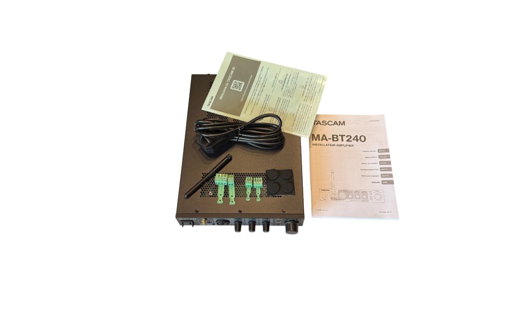 Tascam MA-BT240 - Der Lieferumfang des Kandidaten