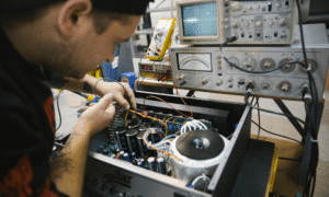 Aguilar 30th Anniversary – Happy Birthday, Aguilar! Artikelbild
