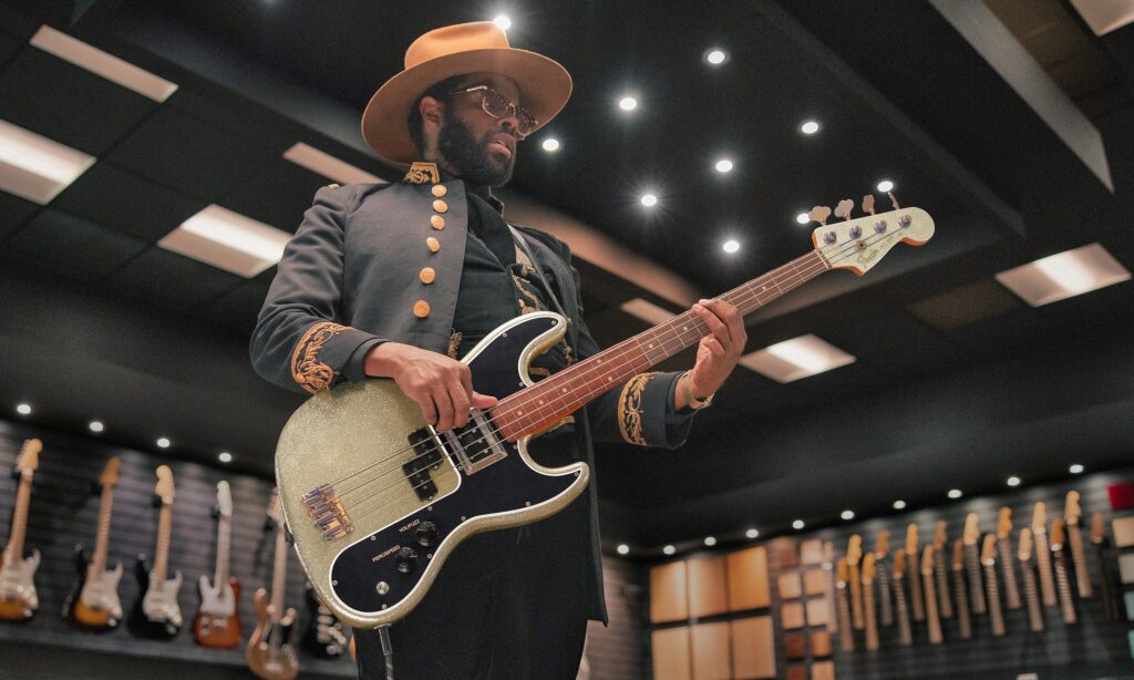 Fender Limited Edition Masterbuilt Adrian Younge Jazz Bass