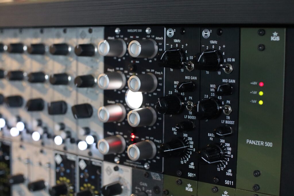 Helios Equalizer Type 69 Hardware