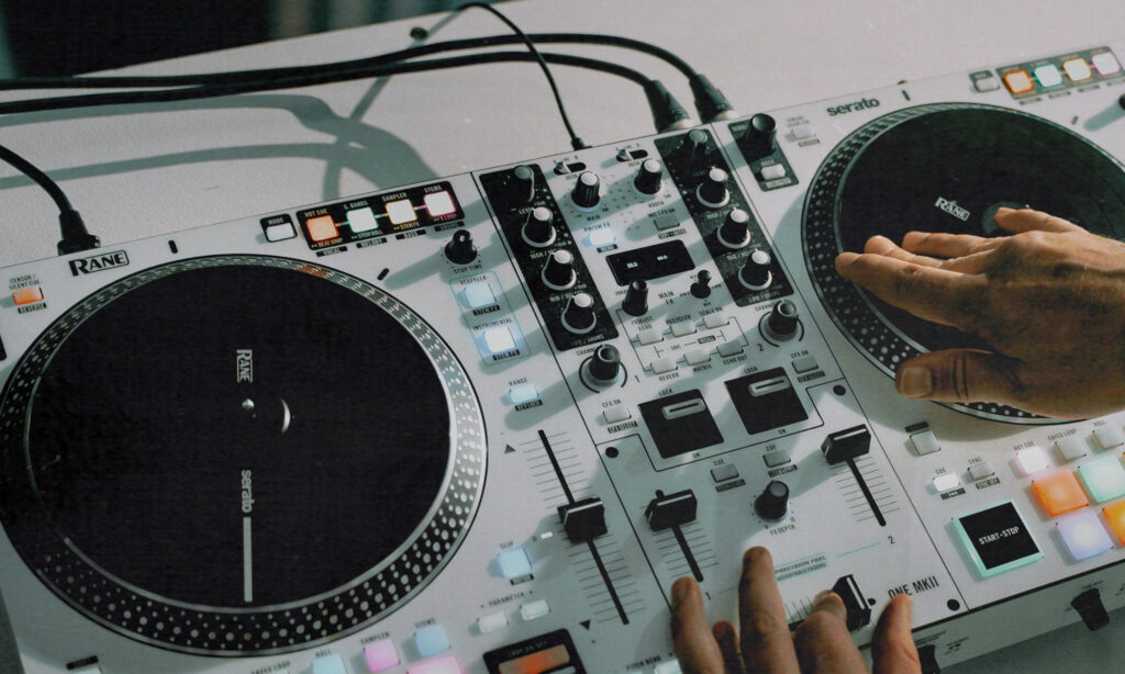 RANE ONE MKII (Bild: Rane)