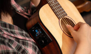 Cort Earth GO – kompakte Akustikgitarre mit moderner Performance-Technik Artikelbild
