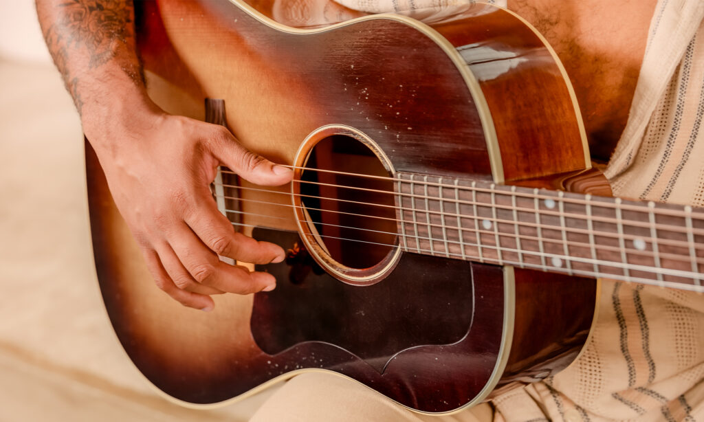 Gibson 1955 J-45 Vintage Sunburst LA bonedo news