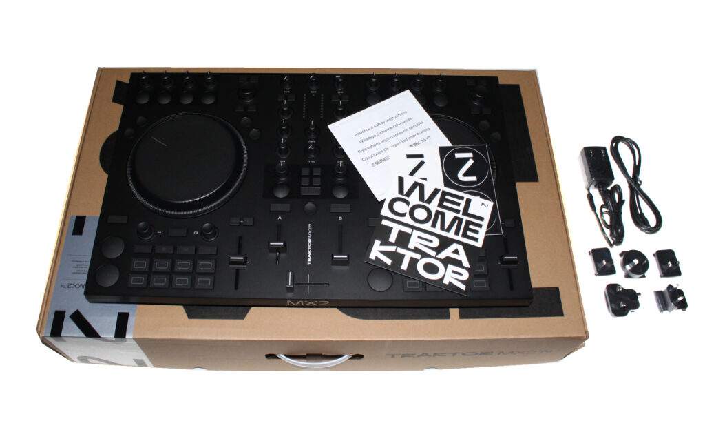 Lieferumfang des Native Instruments Traktor MX2