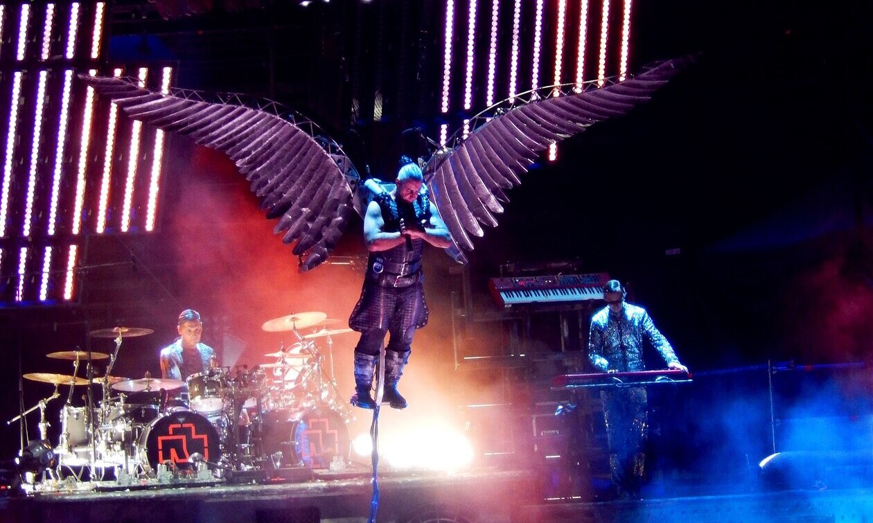 Till Lindemann „Meine Welt“-Tour: Proteste zum Tour-Auftakt Artikelbild