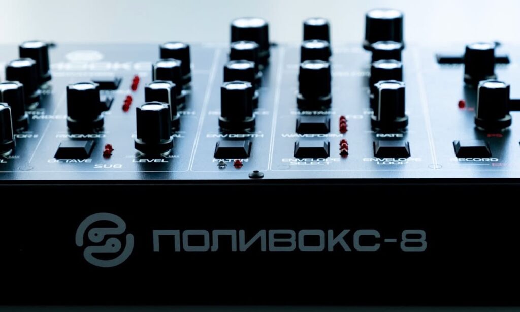 POLYVOKS 8 Prototyp (Bildquelle Elta Music auf Instagram)