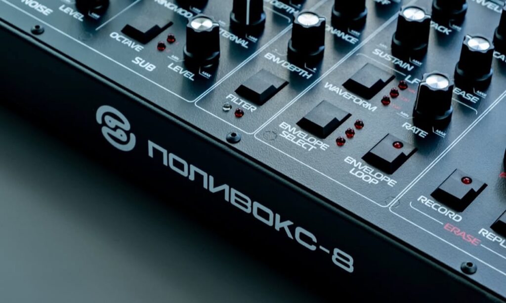   POLYVOKS 8 Prototyp (Bildquelle Elta Music auf Instagram)