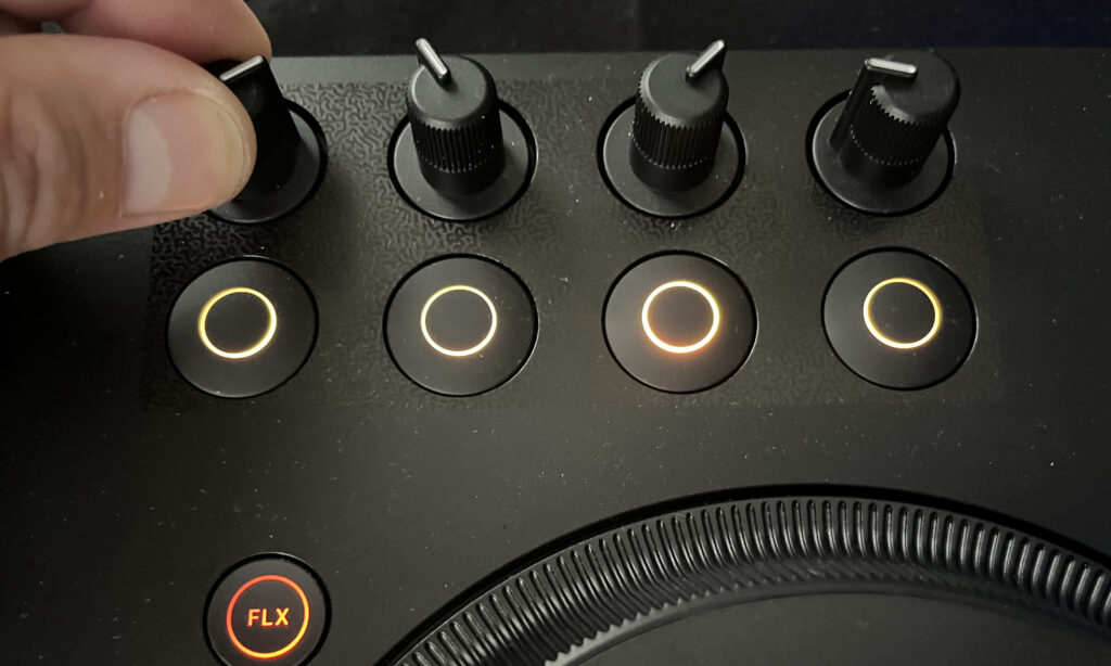  FX Decks beim Native Instruments Traktor MX2
