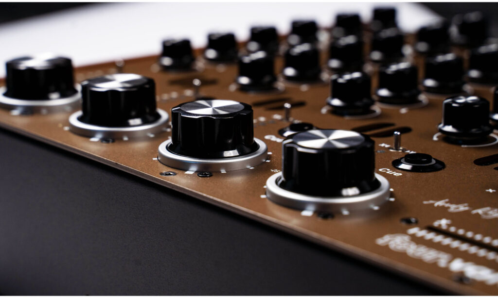 Union Audio four.valve Andy Rigby Jones Edition