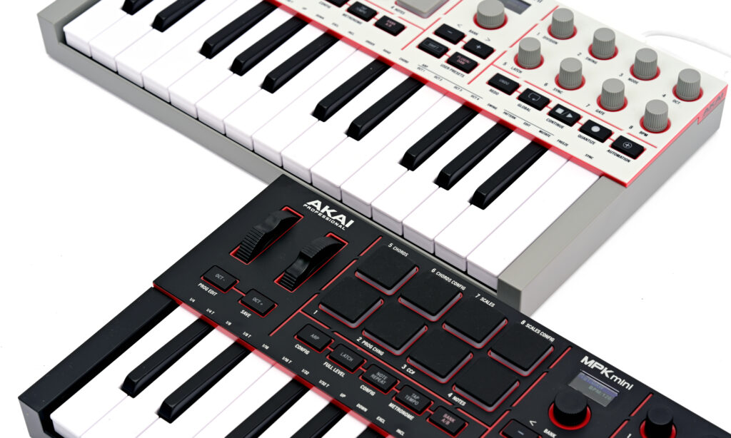 AKAI Professional MPK Mini IV Gray & Black Test