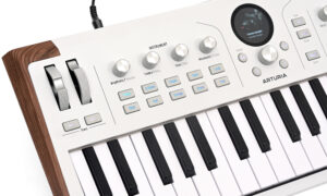 Arturia AstroLab 37 Test Artikelbild