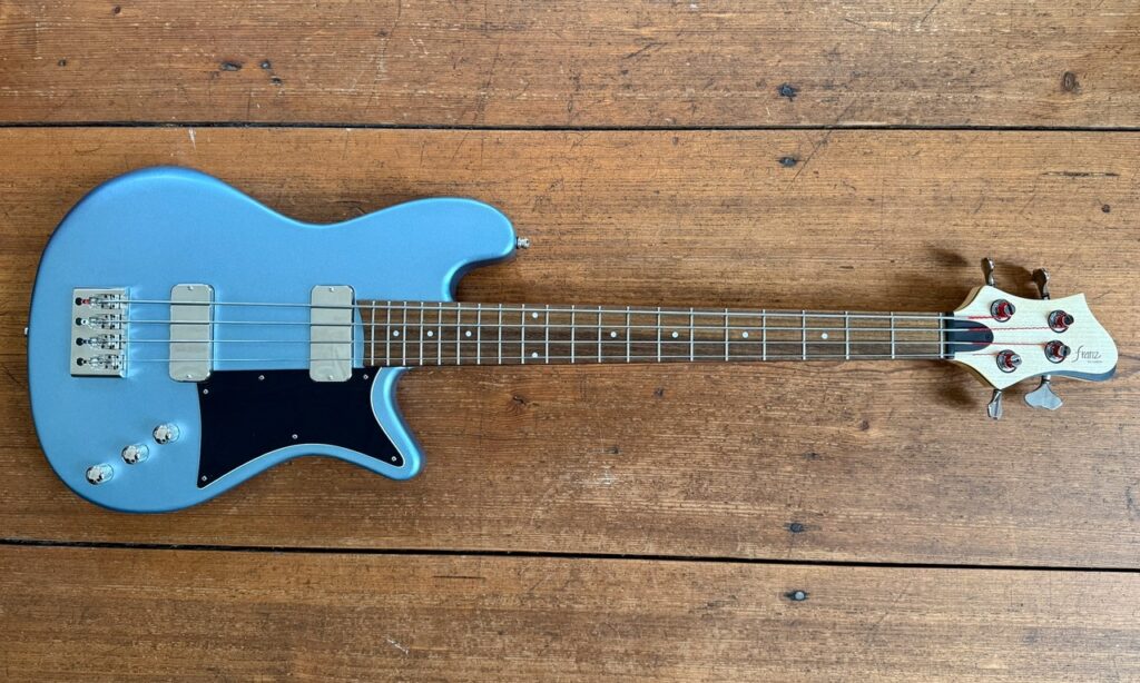 Franz Bassguitars Merak 4 Shorty Emerald Blue