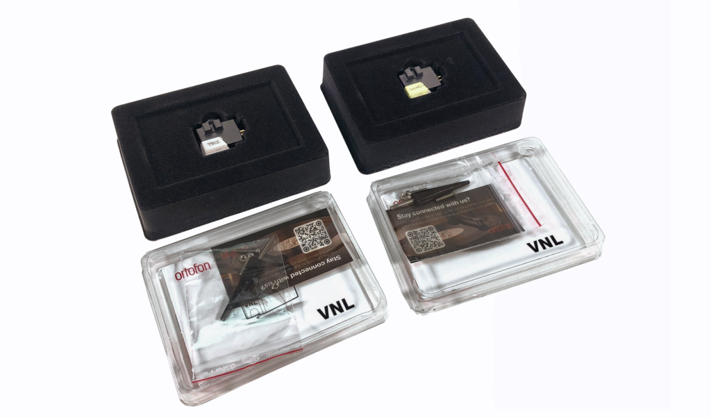 … oder ohne Headshell, aber immer mit Bürstchen und Pflichtlektüre