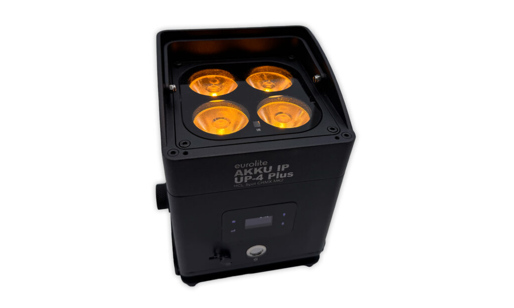 Eurolite AKKU IP UP-4 PLUS HCL Spot CRMX MK2, Eingeschaltet