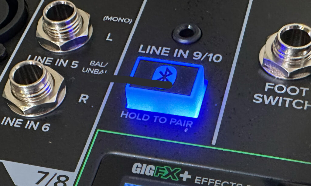 Mackie Thump GO Mobile Party Bundle, Ein- und Ausgänge Sub GO
