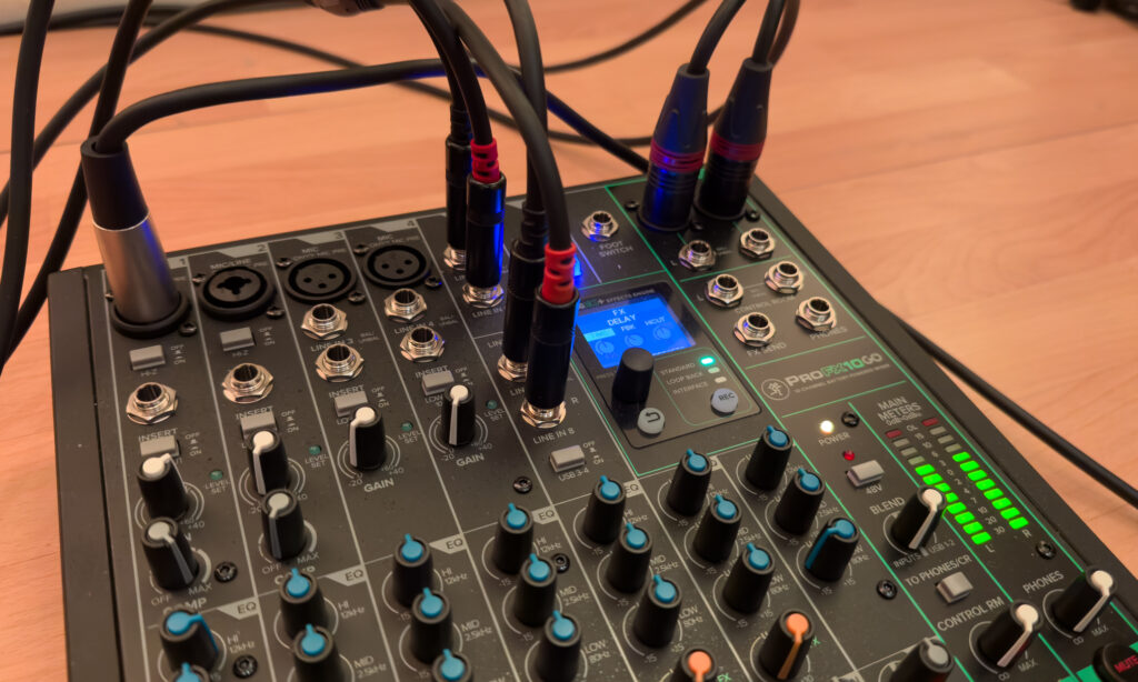 Mackie Thump GO Mobile Party Bundle, verkabelt