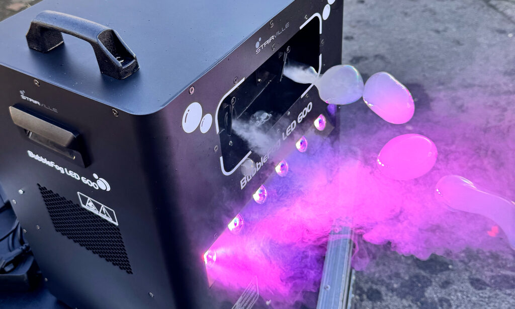 Alle bisherigen Funktionen lassen sich auch per DMX fernsteuern 
