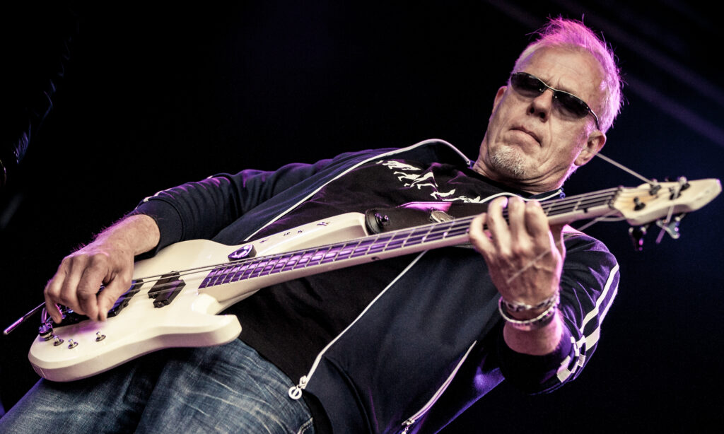 Bassist Hellmut Hattler