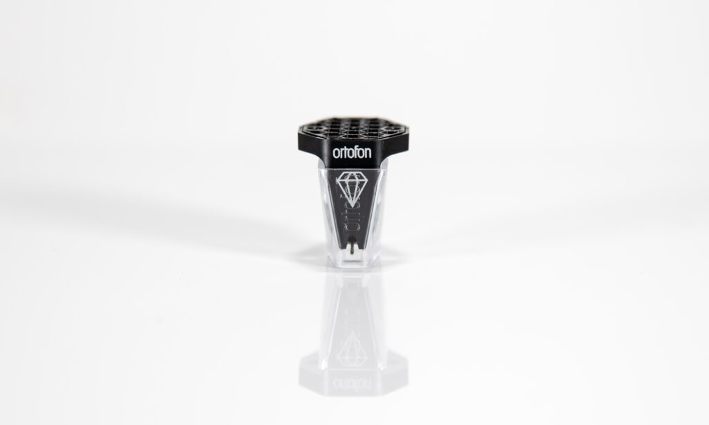 Ortofon MC X10 Von vorne nicht vom kleinen Bruder zu unterscheiden: Das MC X20