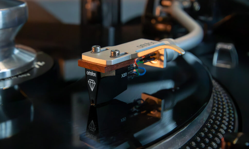 Ortofon MC X20 kombiniert mit einem SH4 resultiert in 5 Gramm weniger Gesamtgewicht (!)