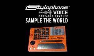 NAMM 2026: Dübreq Stylophone Voice, ein Sampler für Unterwegs Artikelbild