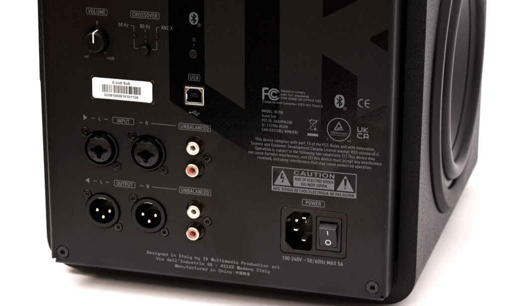 IK Multimedia iLoud Sub Test – kompakter Raumkorrektur-Subwoofer fürs Studio