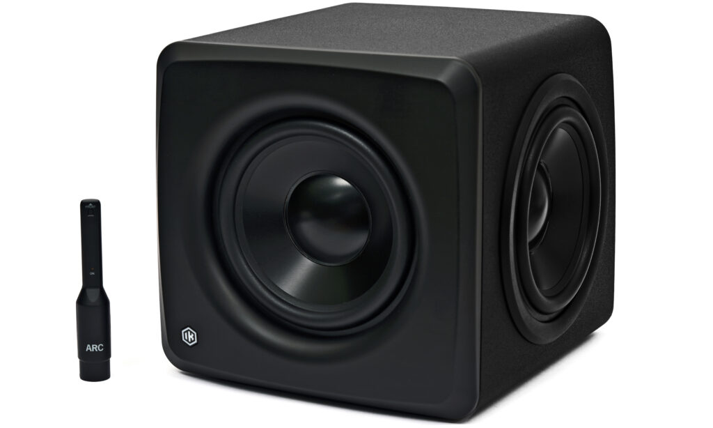 IK Multimedia iLoud Sub Test – kompakter Raumkorrektur-Subwoofer fürs Studio