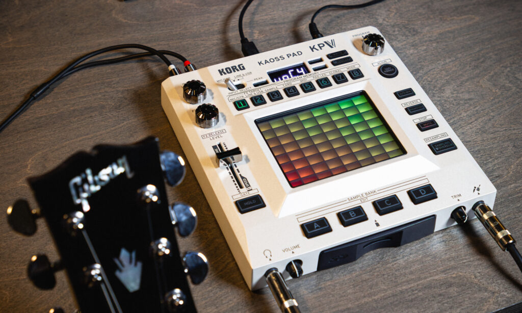 Korg KAOSS PAD V  - jetzt auch für Gitarren