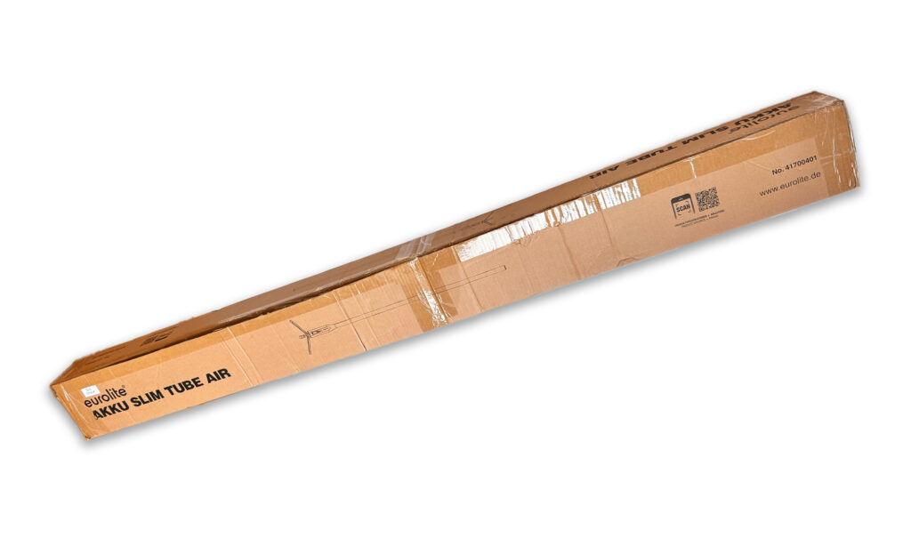Geliefert wird die Lampe im klassischen Pappkarton