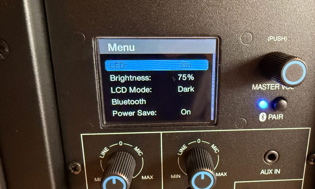Das verbaute Display ist sehr hochwertig