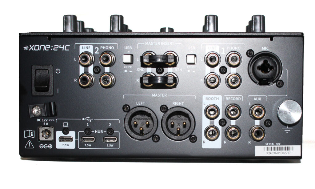 Rückseite des Allen & Heath XONE:24C