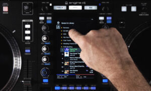 RANE SYSTEM ONE jetzt Serato-kompatibel und mit OmniSource-Technologie Artikelbild